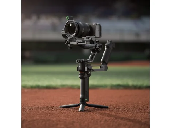 DJI RS 5 Combo, Lightweight Commercial Stabilizer, Compact Body With up to 3kg Payload