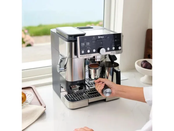 Ninja ES701EU Luxe Pro kafe aparat, 3u1 (espresso,filter i hladna kafa), Barista Assist, dual froth