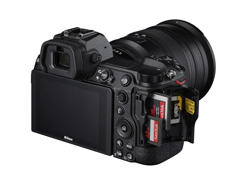 NIKON Mirrorless Camera Z7 II + 24-70mm f/4 Lens