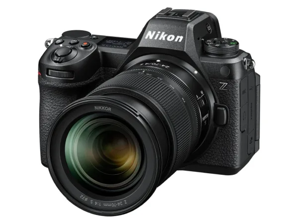 NIKON Z6 III Mirrorless Camera + NIKKOR Z 24-70mm f/4 S Lens